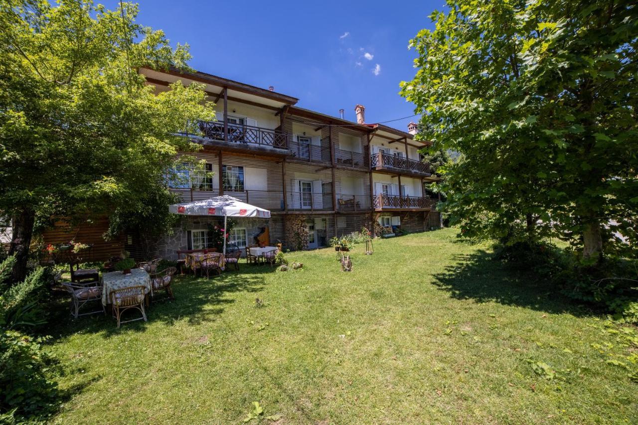 Ξενοδοχειο Παπαναγιωτου Hotel Neraïdochóri Exterior foto