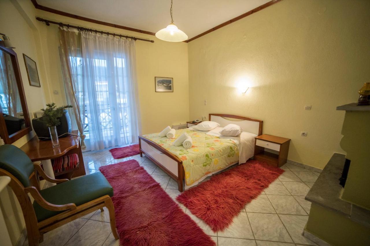 Ξενοδοχειο Παπαναγιωτου Hotel Neraïdochóri Exterior foto